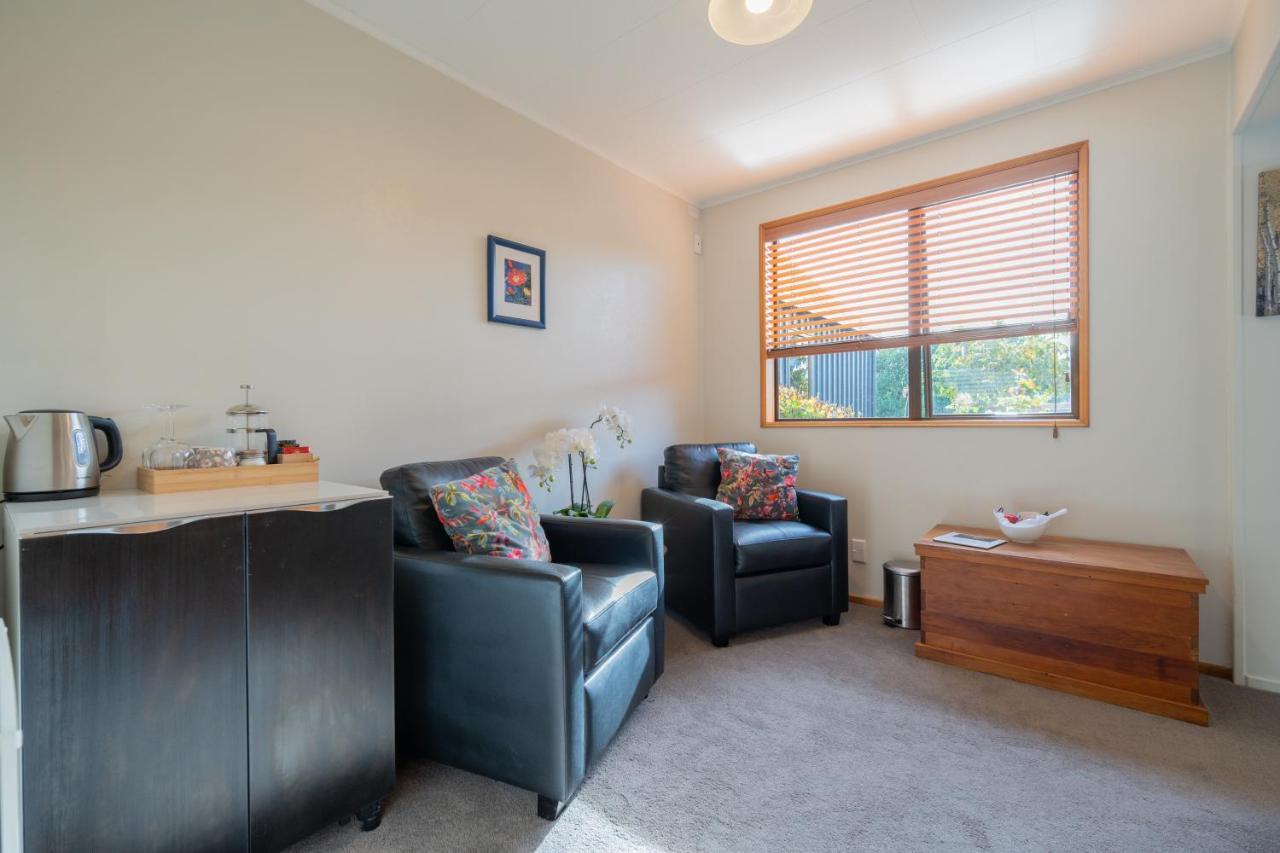 Alpine Rock B&B Te Anau Zewnętrze zdjęcie