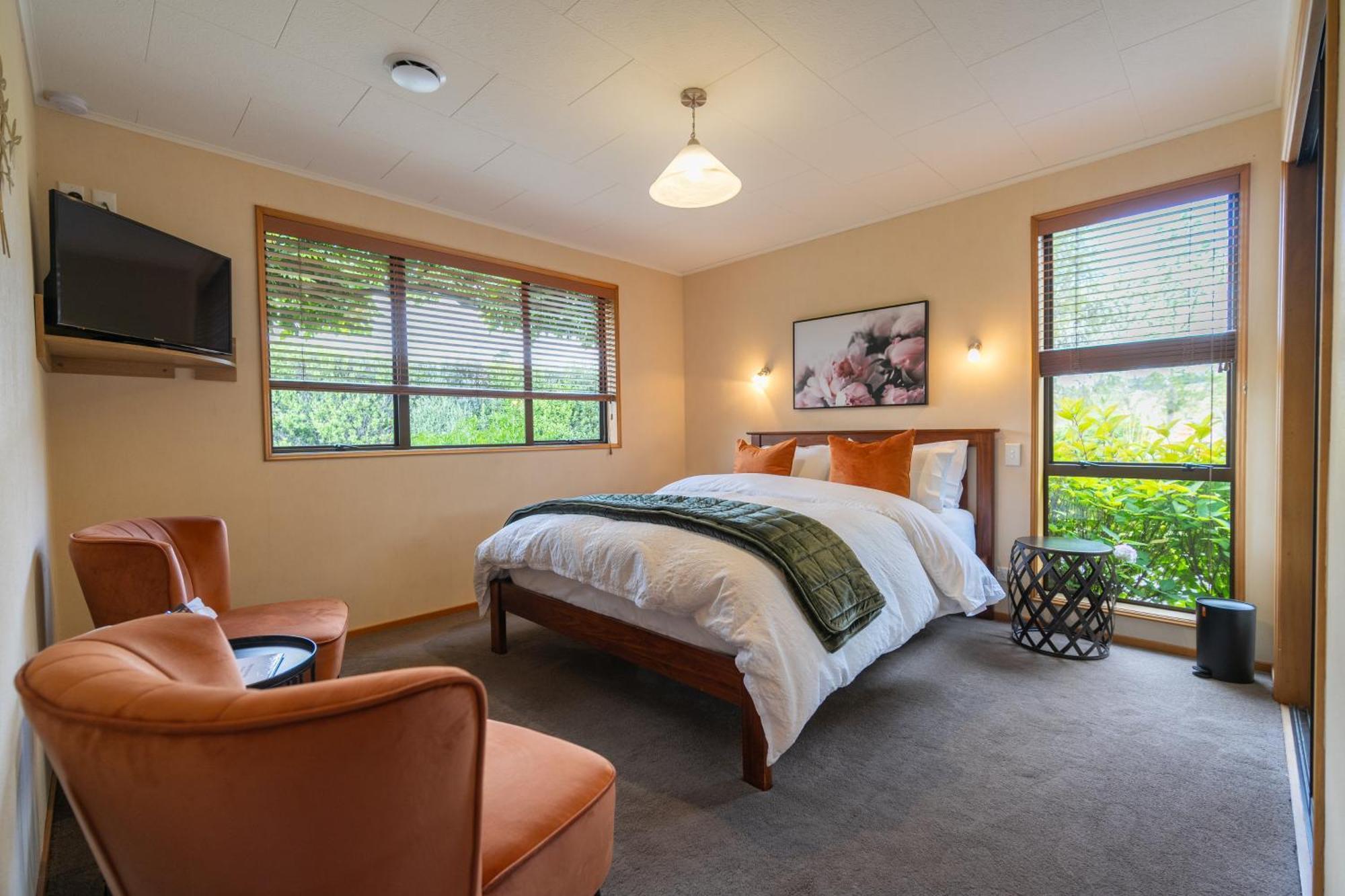 Alpine Rock B&B Te Anau Zewnętrze zdjęcie