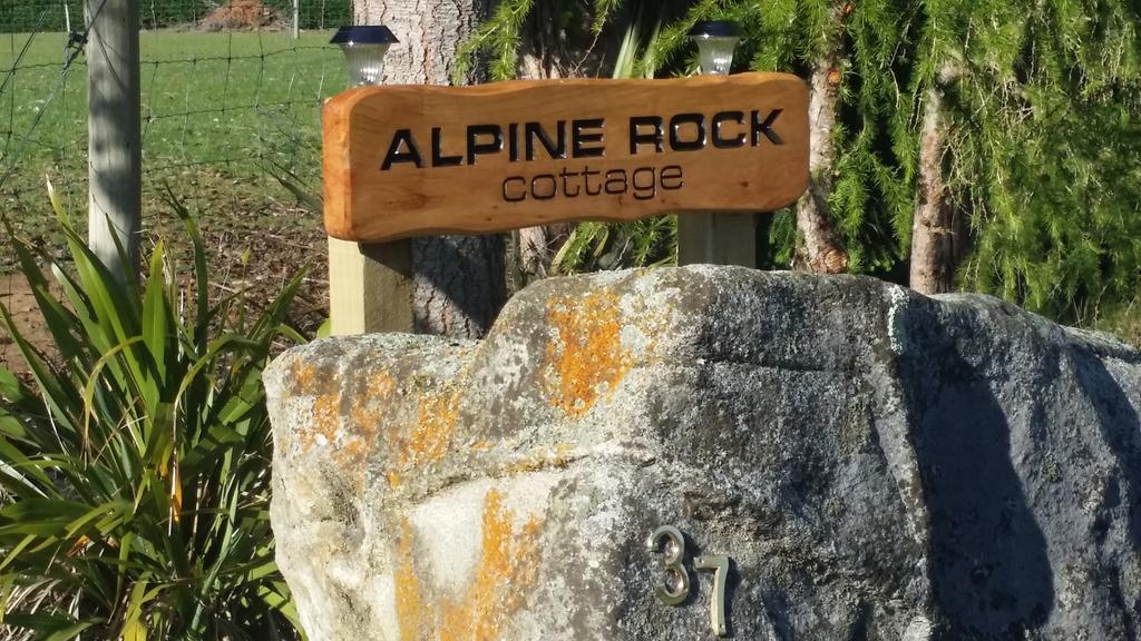 Alpine Rock B&B Te Anau Zewnętrze zdjęcie
